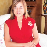 ¿Por qué debemos reelegir a la congresista Loretta Sanchez?